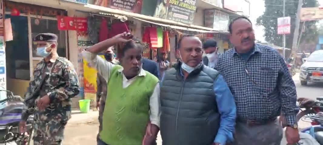बिहार के लोकप्रिय #माननीय_कृषि_मंत्री_कुमार_सर्वजीत जी ने बोधगया बाजार का भ्रमण किए एवं जनसमस्याओं को जाना तथा बोधगया में लोगों को मास्क पहनने का आग्रह किये!