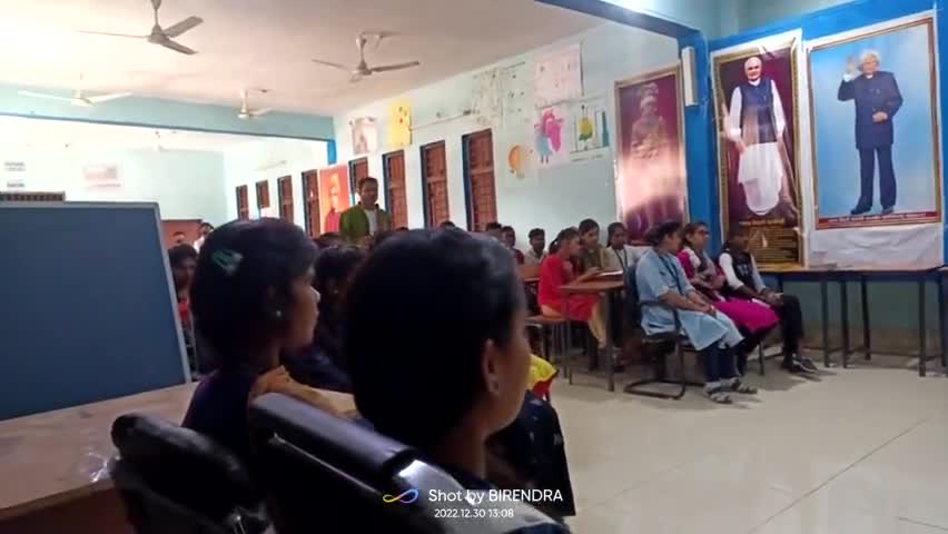 श्री तुकाराम चंद्रवंशी जी ने दी कॉलेज के बच्चचों को करियर गाइडलाइन्स के बारे मे मोटिवेट किया।।@#motivationalspeaker #