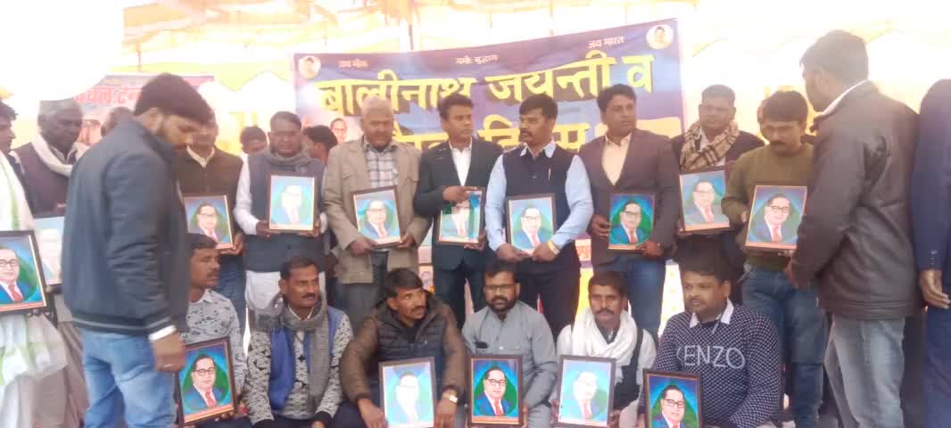 #गंगापुरसिटी मानपुर में मनाया गया बैरवा दिवस के चीफ गेस्ट धनराज आजाद जी एवं मुख्य अतिथि ग्राम पंचायत वजीरपुर सरपंच मुकेश बैरवा जी एवं बैरवा समाज के सभी पदाधिकारी मौजूद रहे।