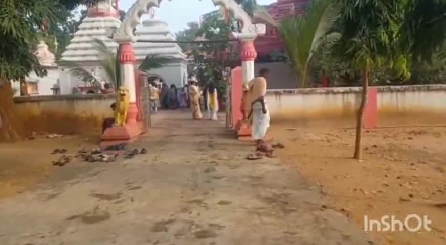 ଚାରମାଳ: ଖୁବେଲ ସ୍ଥିତ ବାବା କପିଳେଶ୍ୱର ମହାଦେବଙ୍କ ମନ୍ଦିରରେ ନୂଆ ବର୍ଷ ଅବସରରେ ପ୍ରବଳ ଭିଡ଼