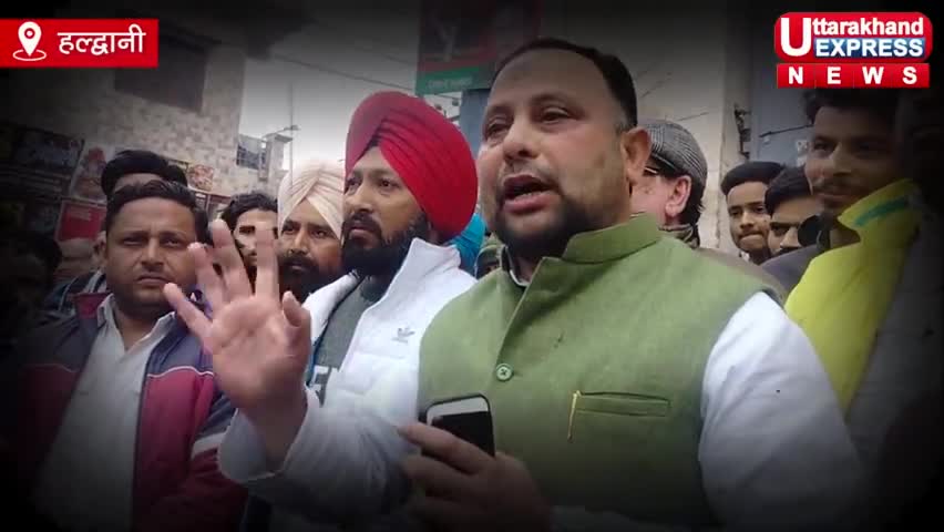 हमारा मकसद यहां आकर राजनीति करना नही है। #aimim की पूरी टीम #Haldwani के 4500 परिवारों के साथ कन्धे से कंधा मिलाकर खड़ी है #asadowaisi