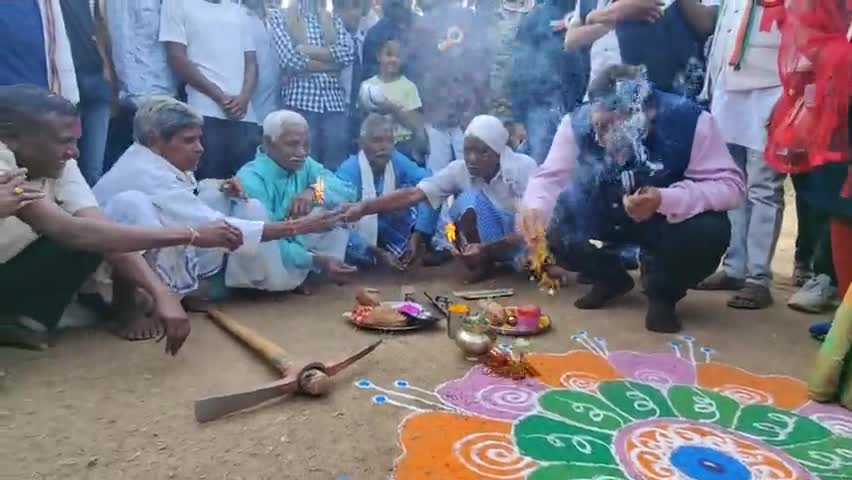 बड़ेराजपुर: विधायक श्री संतराम नेताम ने किया कोसमी में हायर सेकेण्डरी स्कूल का भूमि पूजन।।#कोसमी