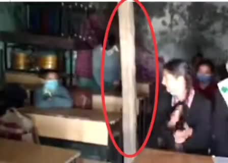 देहा: पूरे वर्ष अनसेफ कमरे में पढ़ाई करते रहे कराटी स्कूल के छात्र, नए सत्र में जगी स्कूल भवन बनने की आस