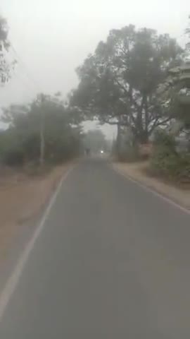 गरीब जनता के लिए इस बार की ठंड काफ़ी दुखदायी है। जीवन यापन करना पहाड़ जैसा हो गया है। #publickipahel लिक#modi