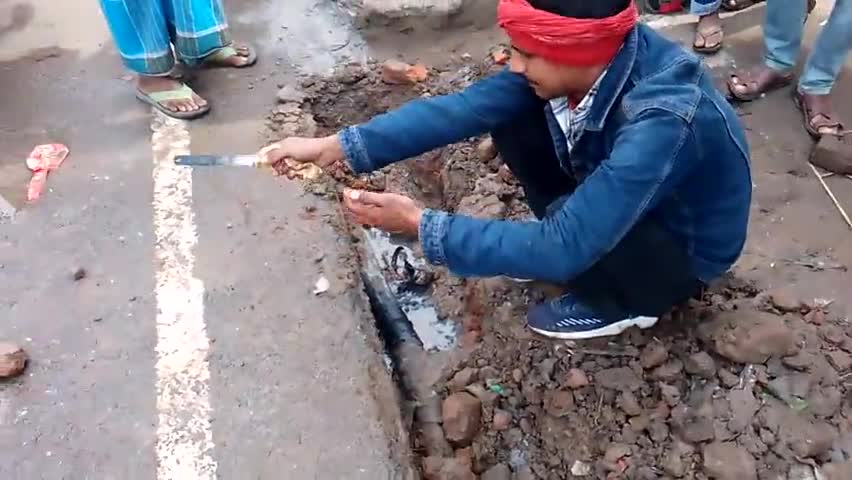 संग्रामपुर: #संग्रामपुर हॉस्पिटल चौक के पास पानी की समस्या संग्रामपुर मुंगेर कुसमार वार्ड नंबर 8 में