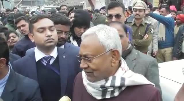 #समाधान_यात्रा के जरिए अलग-अलग जिलों में जाकर योजनाओं की प्रगति और क्रियान्वयन की स्थिति का जायजा लेकर संबंधित अधिकारियों को निर्देशित कर रहा हूं ताकि समय पर बेहतर ढंग से काम पूरे किए जा सके: मुख्यमंत्री Nitish