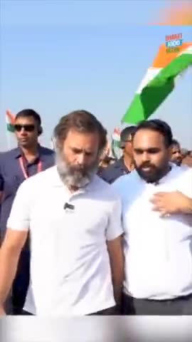 उनके दिए अपशब्द मैंने स्वीकार नहीं किए, तो उन्हीं के पास रह गए - ये मैंने गौतम बुद्ध से सीखा है। 

वक़्त के साथ सच्चाई उभर ही आती है, ये अपनी दादी के संदर्भ में देखा है। 
#rahul_gandhi #rgvmbarwani