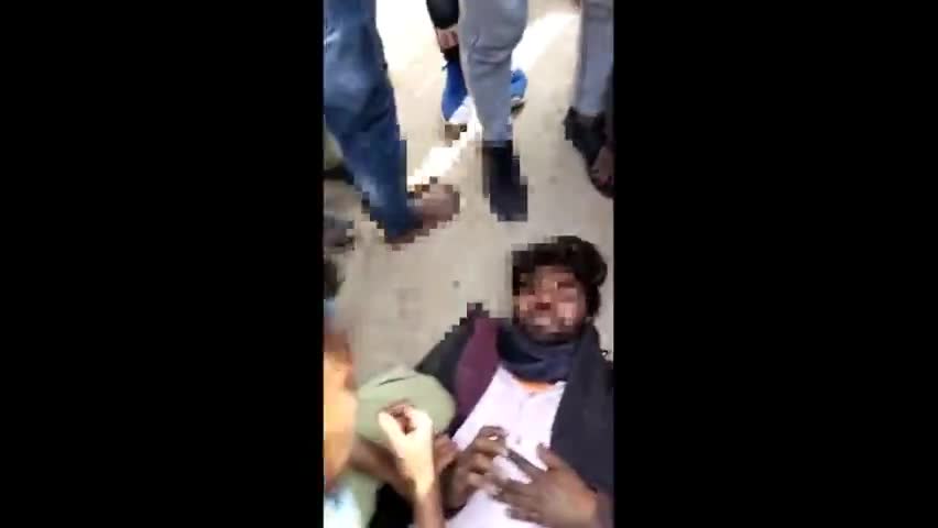 पूर्व मुखिया समर्थक पर जानलेवा हमला बाल-बाल बचें, फायरिंग करने वाला व्यक्ति को पब्लिक द्वारा पकड़ा गया। #crime #crimnal