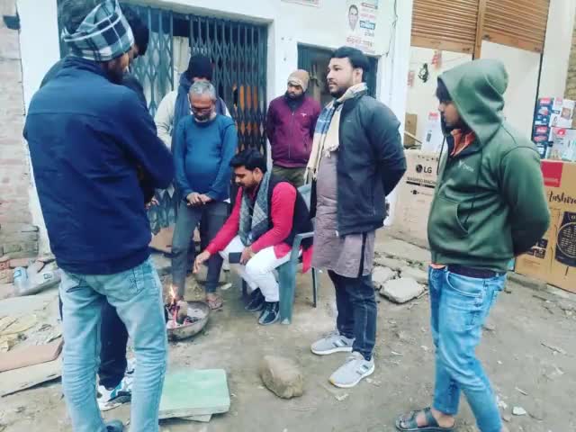 रूधौली विधान सभा क्षेत्र के #नगर_पंचायत_भानपुर अंतर्गत सोनहा में श्री श्याम सुंदर यादव का निधन हो जाने पर पहुंचकर शोक संवेदना व्यक्त किया । 
 
                         जितेन्द्र यादव
                          जिला सचिव