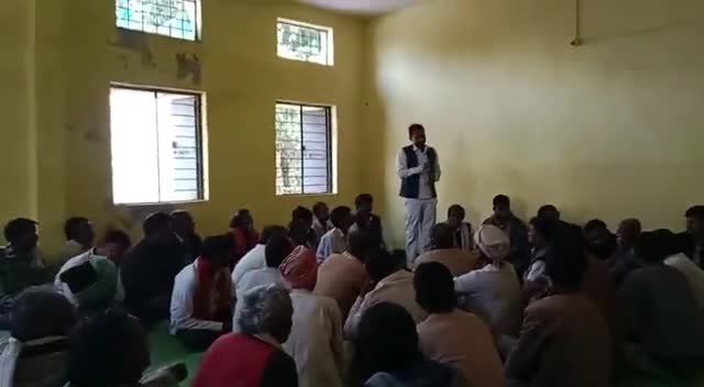 #भाजपा ग्रामीण मण्डल खुरई के मतदान केंद्र कुमरोल में बूथ समिति की बैठक सम्पन्न हुई।

#राजपाल_सिंह_राजपूत