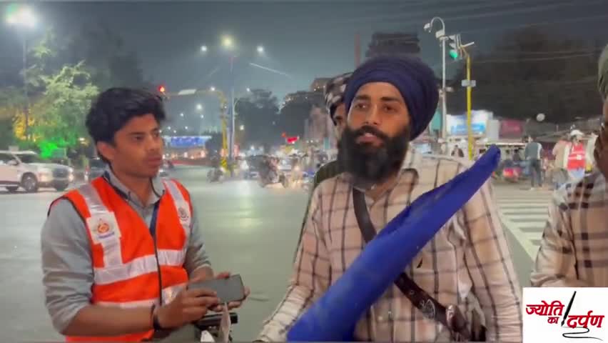 साइकिल पर पंजाब से महाराष्ट्र दर्शन के लिए निकले सरदार जी -  इंदौर को लेकर कहीं बड़ी बात।
.
#indore_city #indorenews