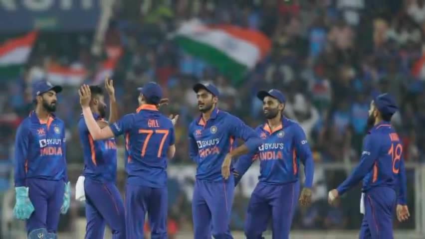 भारत ने श्रीलंका टीम को तीसरा वनडे मैच 317 से हराया। सीरीज 3-0 से जीता। #इंडिया #खेल #sport #वनडे #मैच
