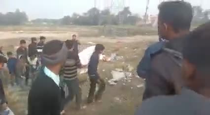 मधेपुरा जिला के वार्ड नंबर 21 में एक #मरा हुआ #युवक को जलाने के लिए जब #असम‌सान लाया गया तो #युवक जिंदा हो गया