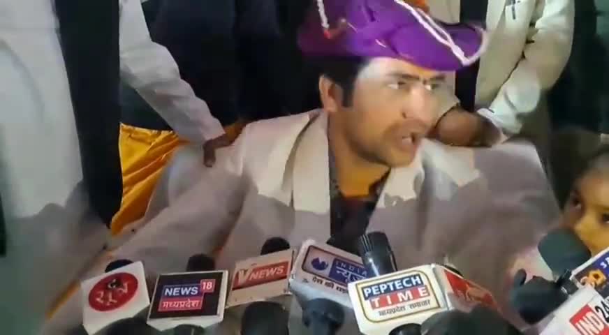 #bageshwardhambalaji श्याम मानव का बाप मर गया श्री बागेश्वर धाम सरकार