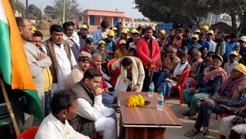बरौली: गोपालगंज_ मोदी जी का नितीश जी का लालू जी का नही जनता का सुंदर राज होना चाहिए।#ashishbiharnews #bihartak #news24