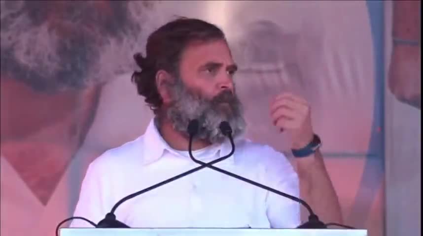 मंदी की मार, भाजपा का उपहार, 
मिलकर चलें उतारने महंगाई का भार।

#BharatJodoYatraBihar