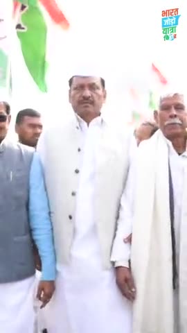 नफरत के तूफानों से यूं ही टकराते जाना है, 
प्यार और सद्भाव बढ़ाते जाना है।

#bharatjodoyatrabihar