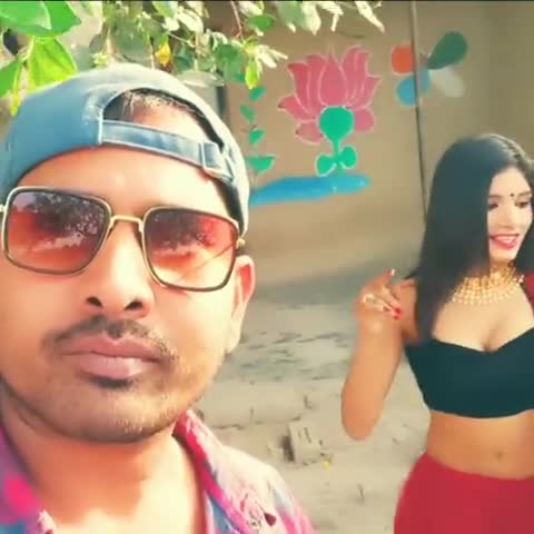 Instagram 🆔 Gumnaam Rasiya
#gumnaamrasiya #gumnaam_rasiya 
#viral #bhojpuri #trending #trend #dance #foryou #reels #sho