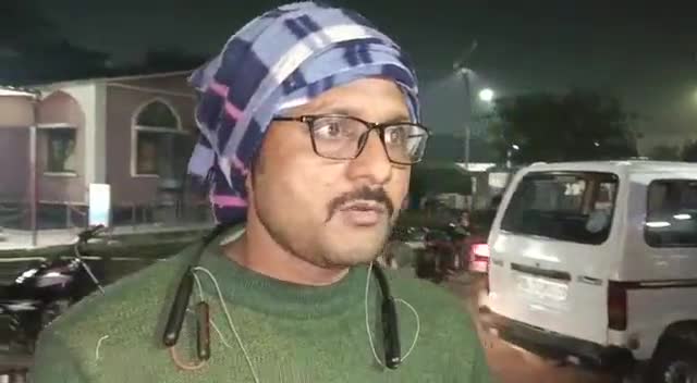 कोल: #AMU के जेएन मेडिकल कॉलेज के #CMO की पिटाई के बाद डॉक्टर गए हड़ताल पर, तीमारदार से इलाज को लेकर हुआ था विवाद