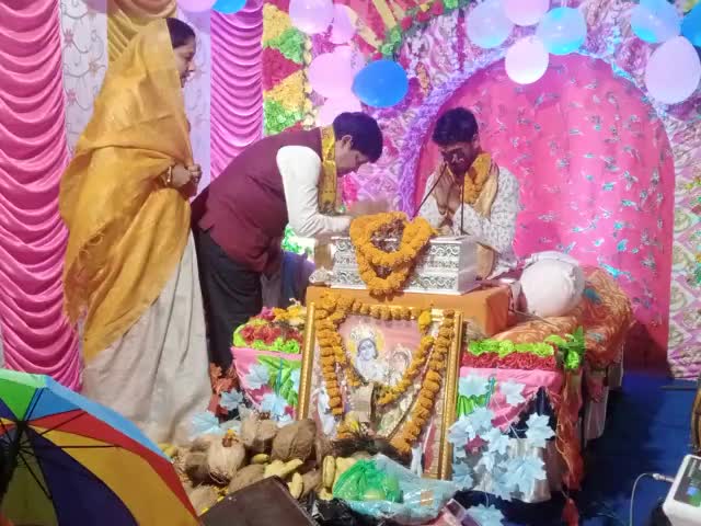 #सक्ती_विधानसभा के ग्राम पंचायत असोंदा में कृपा राम राठौर परिवार द्वारा आयोजित श्रीमद् भागवत कथा ज्ञान यज्ञ में शामिल होकर व्यासपीठ आचार्य पंडित ईश्वर प्रसाद शास्त्री जी से आशीर्वाद प्राप्त किया।