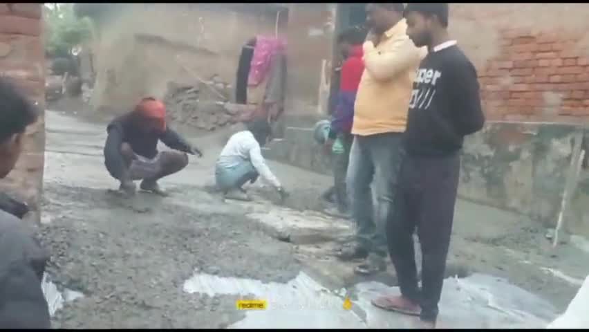 ग्राम- उरगांव में सीसी रोड़ निर्माण का कार्य किया जा रहा है। #रोड़ #सड़क #चंदौली #उत्तरप्रदेश