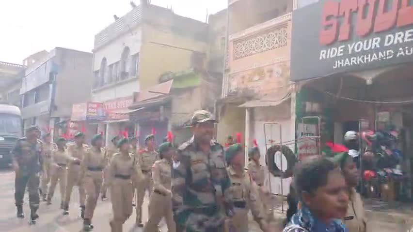 दुमका: नेताजी सुभाष चंद्र की जयंती में NCC के द्वारा फ्लैग मार्च निकाला गया #Dumkaजिला
