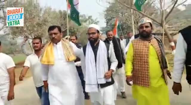 #BharatJodoYatraBihar लगभग 300 KM की दूरी तय कर प्रदेश अध्यक्ष डॉ Dr Akhilesh Prasad Singh जी के कुशल नेतृत्व  में बाँका के मंदार पर्वत से मधुबनी तक पहुँच चुका है। यह यात्रा देश से नफरत हटाने , सद्भाव और प्यार  को कायम करने के  लिए अग्रसर ह