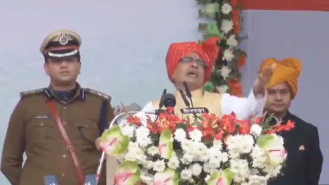 अभी हमने टीकमगढ़ में 10500 और सिंगरौली में 25000 से ज्यादा लोगों को प्लॉट दिए। #RepublicDay2023
