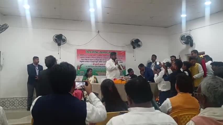 #सासाराम जिला परिषद कार्यालय में माननीय पंचायती राज मंत्री मुरारी प्रसाद गौतम जी का संबोधन;