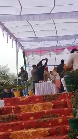 होडल: #वीर सपूत शहीद#  देश के लिए उनकी माताओं को सम्मानित किया गया  इस मोके पर विधायक नेनपाल रावत, इंदेश सौरोत चेयरमेन होडल#