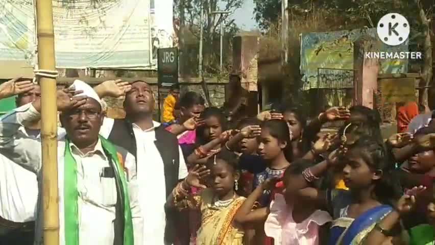कुमारडुंगी: कुमारडुँगी प्रखण्ड क्षेत्र में जहाँ मनाया गया गुरुवार को गणतंत्र दिवस वहीं रही सरस्वती पूजा की धूम