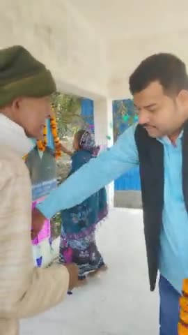 आज 74वीं गणतंत्र दिवस के अवसर पर अपने 212 डेहरी विधानसभा क्षेत्र अंतर्गत ग्राम:- गोपीबिगहा के "#अमर_शहीद_रवि_रंजन_यादव" जी के परिजनों के साथ उनके स्मारक स्थल पर उन्हें अपनी श्रद्धांजलि अर्पित करते हुए !!