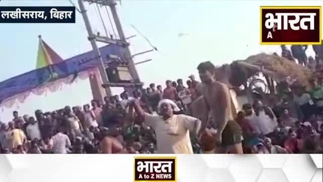 कानपुर: #Viral | कुश्ती प्रतियोगिता में पटखनी खाते ही पहलवान के निकले प्राण, आयोजक मौके से फरार | Bihar
#viral #wrestling