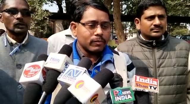 #raebareli : ऊंचाहार पूर्व थाना प्रभारी ने रंजिशन की थी कार्रवाई,पत्रकार ने लगाया आरोप,गोपनीयता भी भंग #raebarelipolice