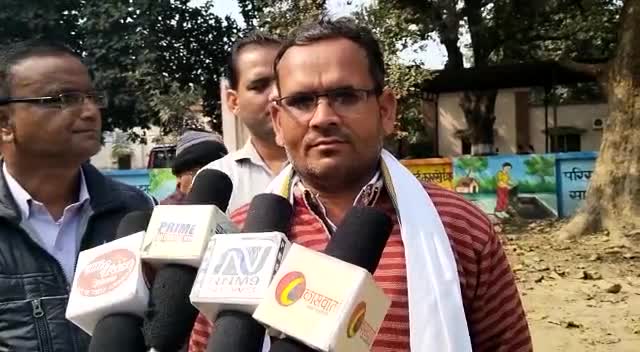 #raebareli : ऊंचाहार कोतवाली क्षेत्र में लगातार हो रहा पत्रकारों का उत्पीड़न,पुलिस मौन #raebarelipolice #uppolice