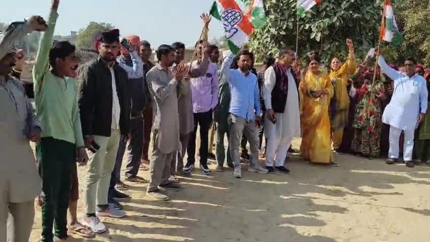 आज विधानसभा क्षेत्र रायसिंहनगर में मेरे   नेतृत्व में गांव , 5FD,  में#हाथ_से_हाथ_जोड़ो यात्रा निकाली गई।