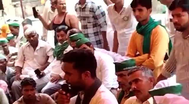 पूर्वी राजस्थान नहर परियोजना और किसानों की समस्याओं को लेकर केंद्र और राज्य की सरकारों को प्राथमिकता देनी चाहिए। #ERCP पूर्वी राजस्थान नहर परियोजना से बढ़कर भविष्य में हमारे किसान भाइयों के लिए कोई भी योजना नहीं हो सकती है। चम्बल नदी का पान