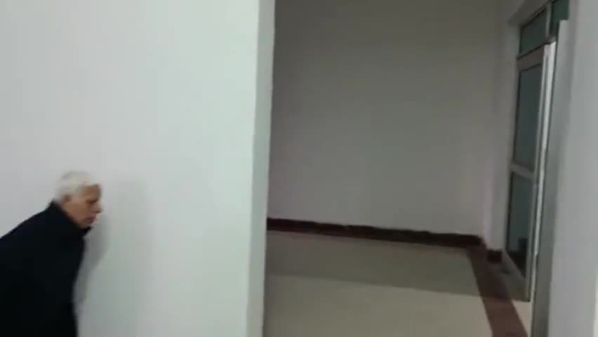 छपरा विधायक डॉ॰ सी० एन० गुप्ता ने की बिजली विभाग के अधिकारियों के साथ बैठक
#सारण #छपरा #rajivprataprudy