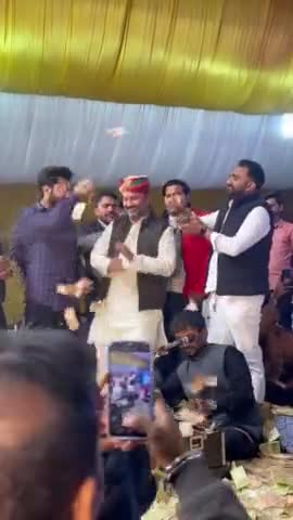 #राजपा संयोजक #शेर_सिंह_राणा का हुआ #गुजरात में भव्य स्वागत, की रुपयों की बरसात !