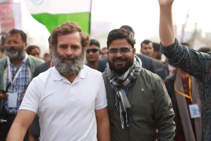 #BharatJodoYatraInUP में श्री #rahulgandhi जी के साथ कदम से कदम मिलाकर चलने का सौभाग्य अनमोल है, क्योंकि यह केवल एक #पदयात्रा नहीं बल्कि नफरत, बेरोजगारी, महंगाई, गरीबी के खिलाफ देश का धर्मयुद्ध है…