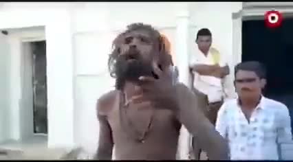 बाबा के अंग्रेजी के आगे बड़े बड़े अंग्रेज भी हक्का बाका रह गए !! #english