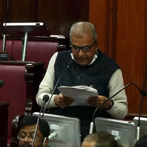 बिहार के सभी ज़िलों के प्राथमिक एवं माध्यमिक विद्यालयों के छात्र-छात्राओं के सुव्यवस्थित पठन-पाठन हेतु आवश्यक बुनियादी ढाँचों को सुनिश्चित करने हेतू सदन में प्रश्न रखा था।
#वीरेंद्रनारायणयादव