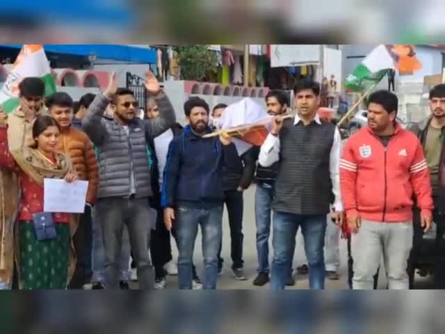 #भाजपा सरकार द्वारा #बेरोजगार_युवा साथियों पर बर्बरता पूर्ण तरीके से लाठीचार्ज के विरोध में 10/02/2023 को युवा साथियों  के साथ पौड़ी में मुख्यमंत्री की शव यात्रा निकाल विरोध दर्ज किया ।
#पौड़ी  
#uttarakhand #UKPSC #UKSSC