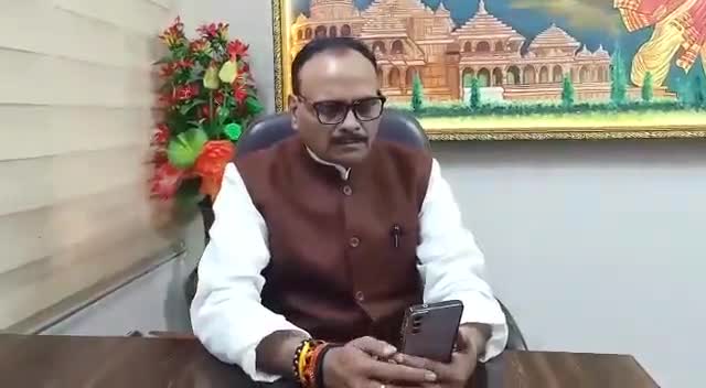 डिप्टी सीएम #ब्रजेश पाठक ने #कानपुर देहात मामले में पीड़ित परिवार के सदस्य शिवम से फोन पर बात की। इसके बाद से परिजनों