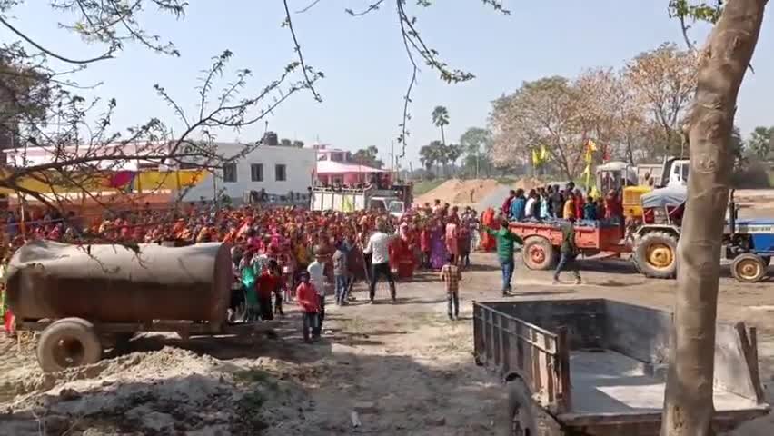 किशुनपुर हरपुर शिवालय कलश यात्रा Public Tak News #publictaknews