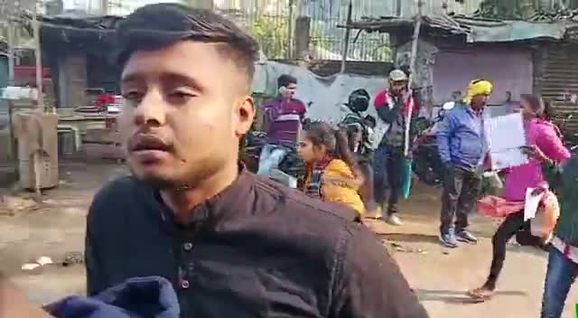 परीक्षा के तीसरे दिन 5 मिनट लेट हुआ तो महिला कॉलेज का गेट हुआ बंद परीक्षार्थी हुए परेशान महिला कॉलेज जगदीशपुर #मैट्रिक