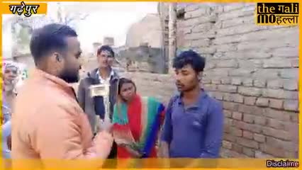 नरेंद्र मोदी या राहुल गांधी? सौजन्य से: द गली मोहल्ला शो.#public_ #modi #rahulvaishnodeviyatra