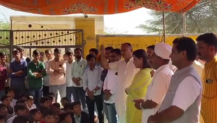 बाड़मेर: राजकीय माध्यमिक विद्यालय नांद के आगे धरना प्रदर्शन जारी रहेगा जब तक न्याय नहीं मिलेगा #अनिश्चितकालीन धरना प्रदर्शन