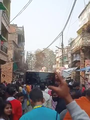 बाबा आनंदेश्वर मंदिर में दर्शन के लिए उमड़ी लाखों भक्तों की भीड
#कानपुर 
#परमट