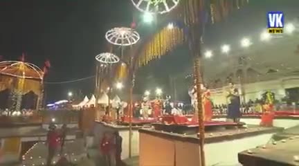 काशी के गंगा घाट पर पुजारी ने देर तक शंख बजाया राष्ट्रपति द्रोपदी मुर्मू व मुख्यमंत्री योगी जी ही दंग रह गये।
#29NEWS